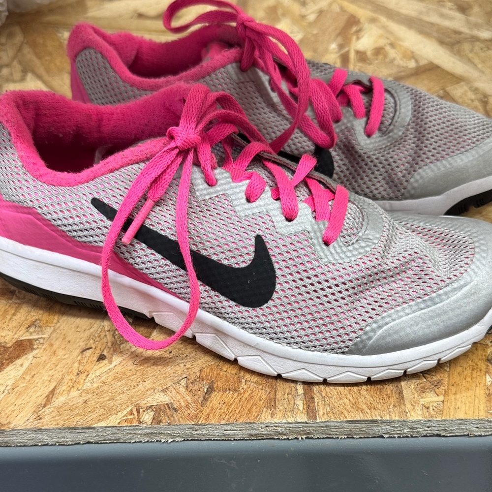 Nike Kids Pink and Gray Sneakers